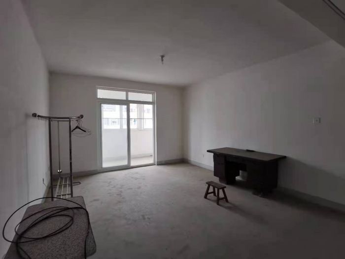 世纪东城 3室2厅2卫 138m&sup2;