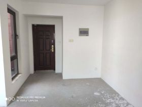 万濠星城 5室2厅2卫 200m&sup2;