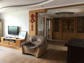 金鑫苑 3室2厅1卫 128m&sup2;