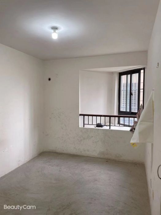 瑞兴花园 3室2厅1卫 108m&sup2;