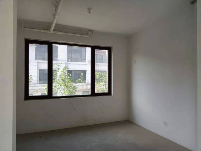 城山隐花苑 6室4厅4卫 290m&sup2;
