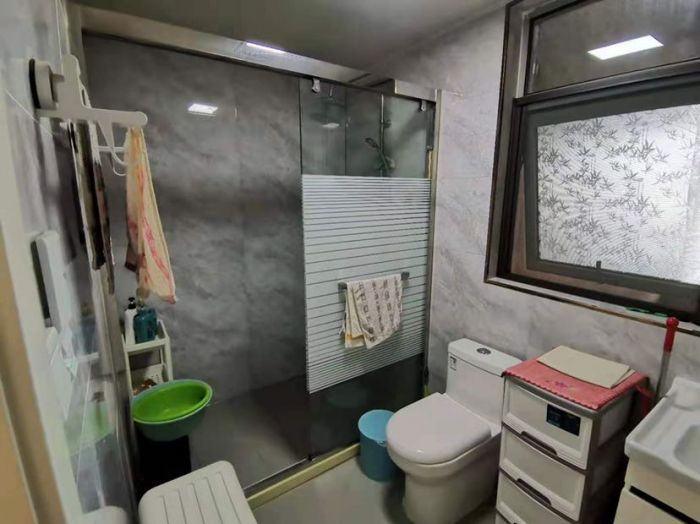 世濠花园 1室1厅1卫 65m&sup2;