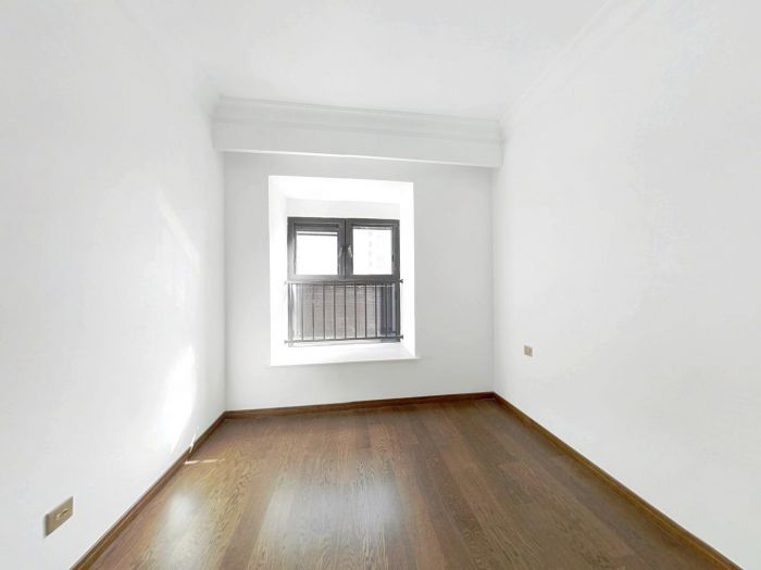 雍华府 4室2厅2卫 136.67m&sup2;