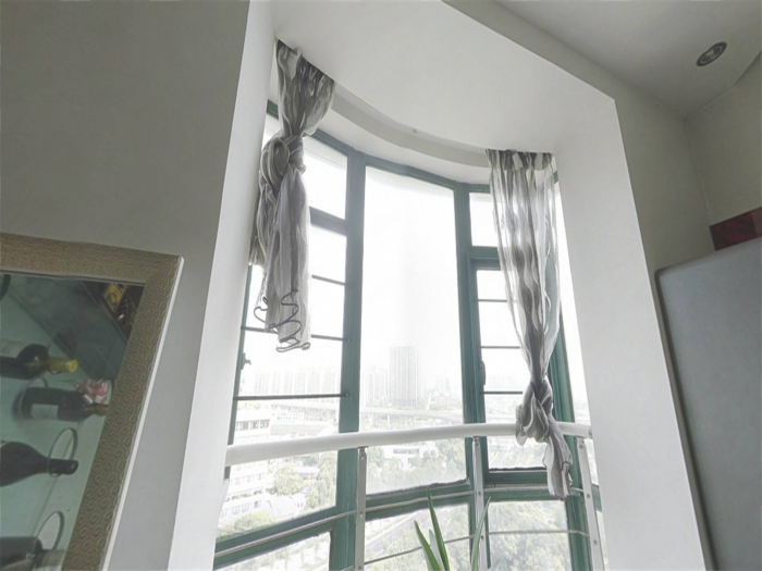 凤凰莱茵苑 5室2厅2卫 185m&sup2;