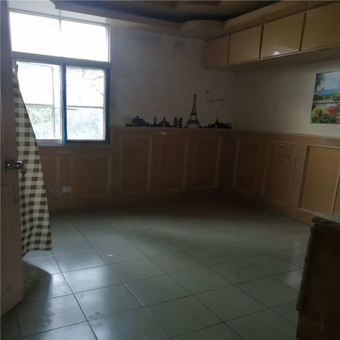 易家桥新村 2室1厅1卫 56m&sup2;