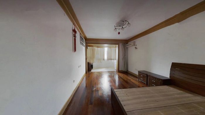 阳光花园 4室3厅2卫 161.05m&sup2;