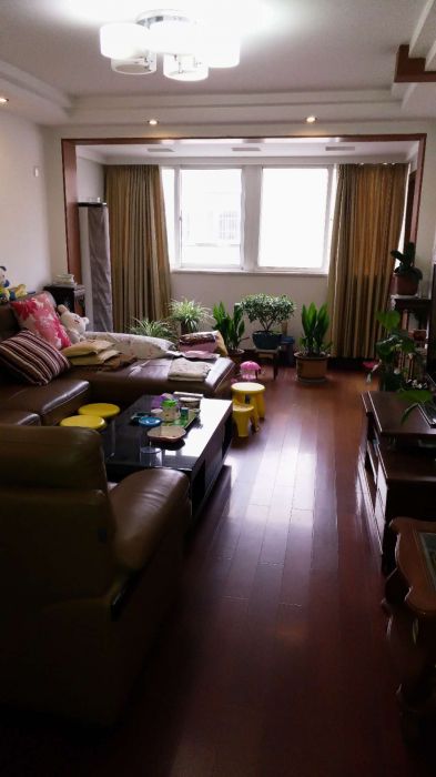 城南小苑 4室2厅2卫 202m&sup2;