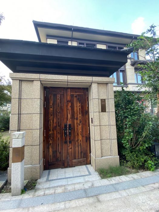 万濠瑜园 3室2厅3卫 330m&sup2;