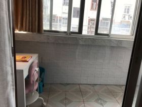 富贵园 3室2厅1卫 85m&sup2;