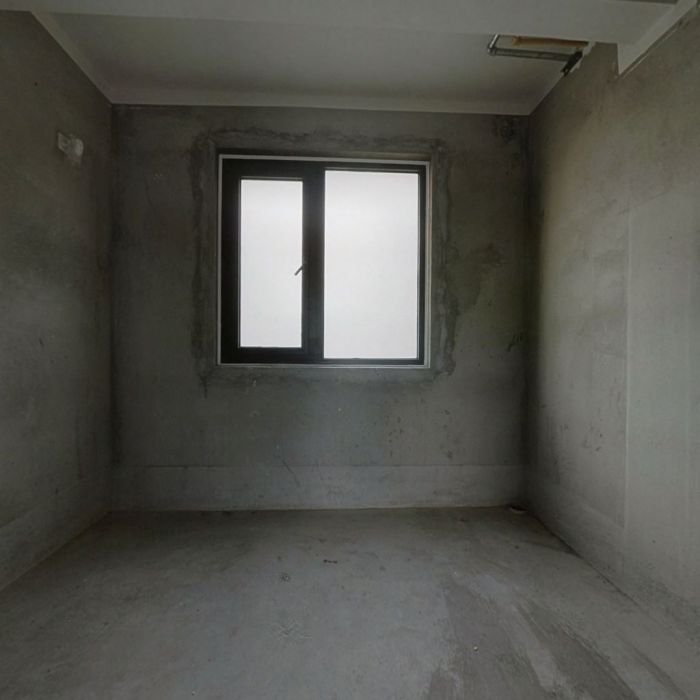 绿地新里城 3室2厅3卫 140m&sup2;