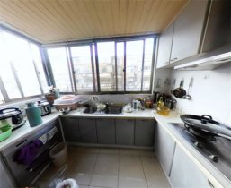 佳成花苑 3室2厅1卫 132.72m&sup2;