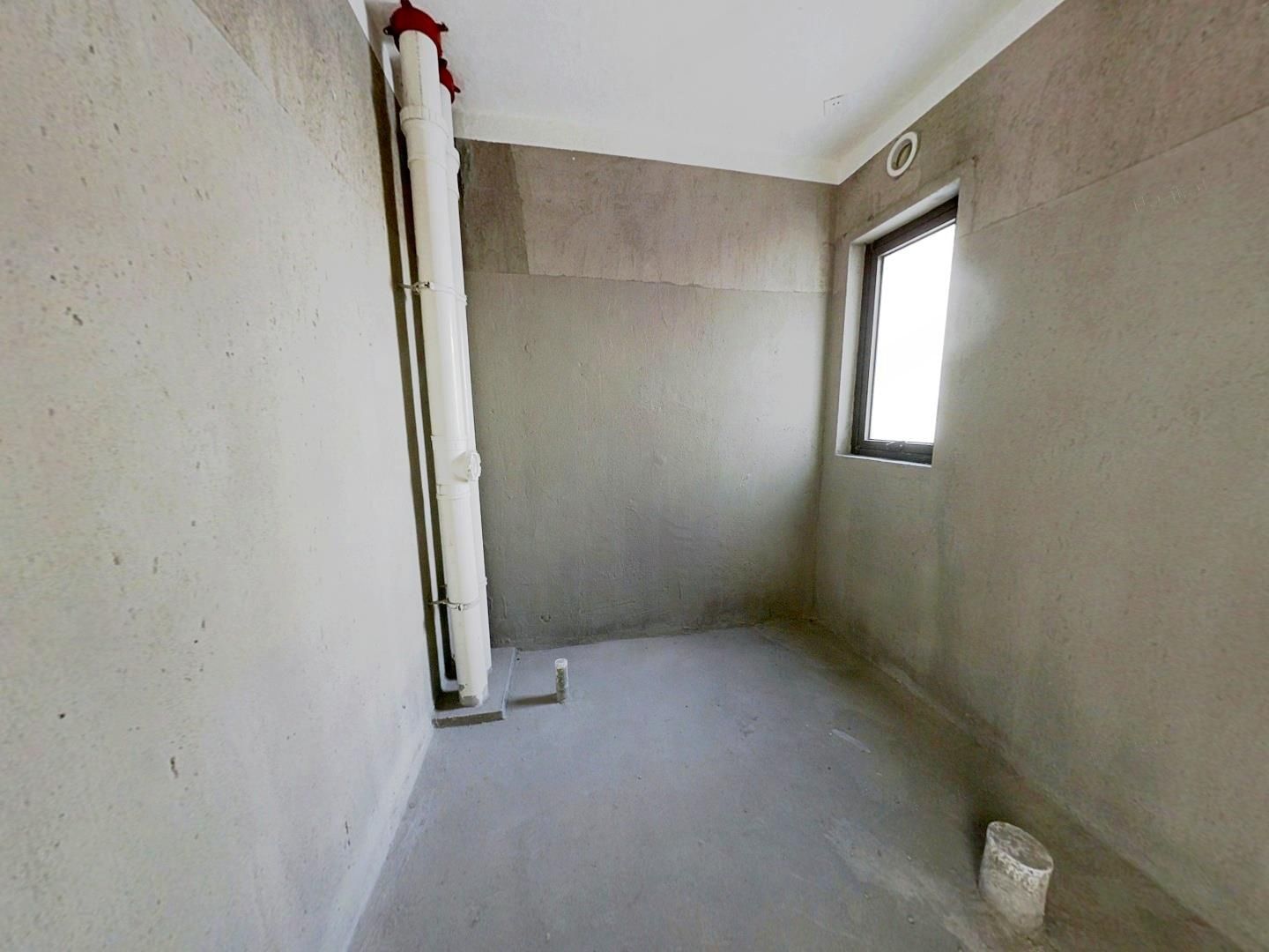 华强城 4室2厅2卫 148m&sup2;