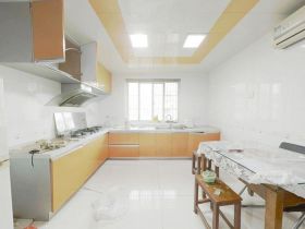 城港花苑西区 3室2厅2卫 120m&sup2;