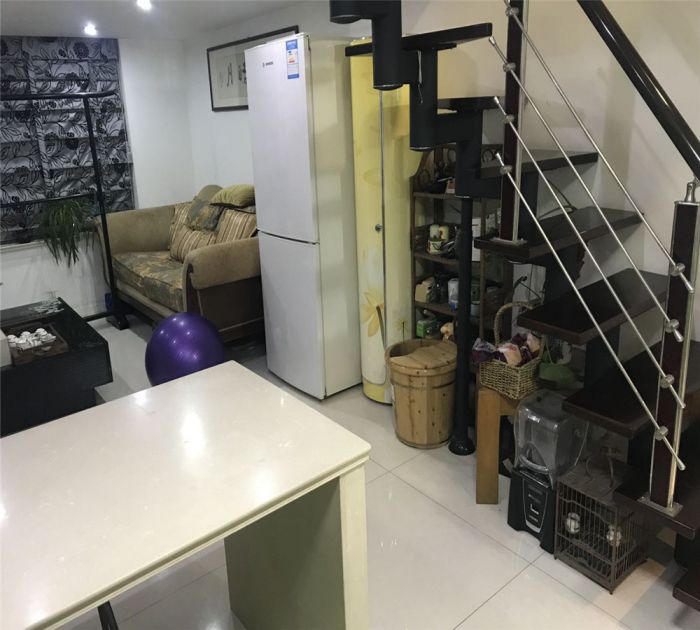 奥特莱斯 2室1厅1卫 80m&sup2;