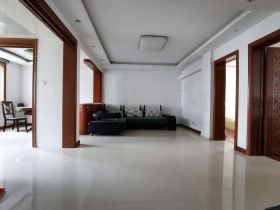 世纪东城 1室厅卫 124m²