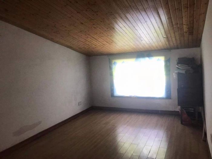 易家桥新村 3室1厅1卫 79m&sup2;