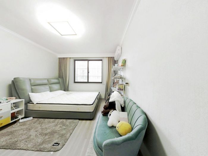 天山花苑 3室2厅1卫 141m&sup2;