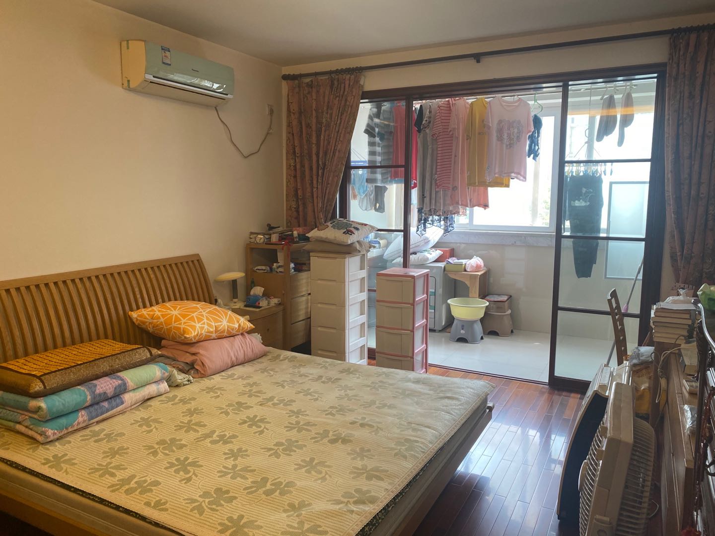 春晖花园 3室2厅2卫 135m&sup2;