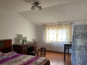 天都花苑 4室2厅2卫 178m&sup2;