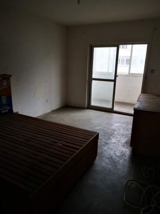 怡园新苑 2室1厅1卫 90m&sup2;