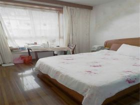 天馨花苑 3室2厅1卫 120m&sup2;