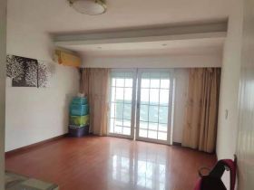 天山花苑 4室2厅1卫 105m&sup2;