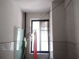 华能大厦 2室1厅1卫 65m&sup2;
