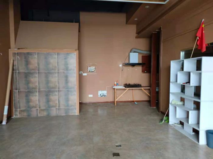 鸿运大厦 3室1厅1卫 60m&sup2;