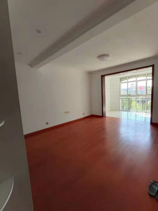 优山美地花园 5室厅卫 208m&sup2;