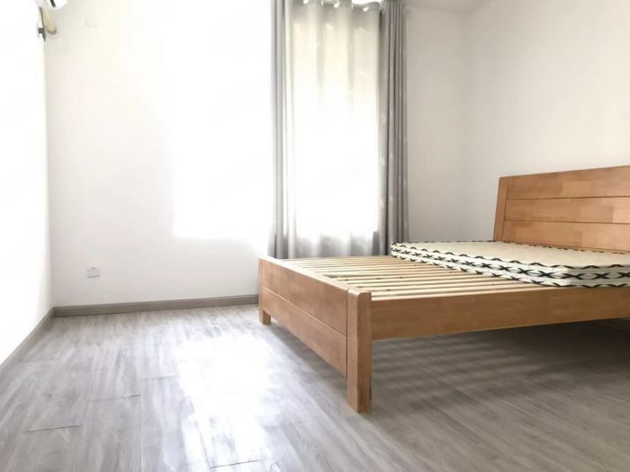 凯旋花园 2室2厅1卫 102m&sup2;