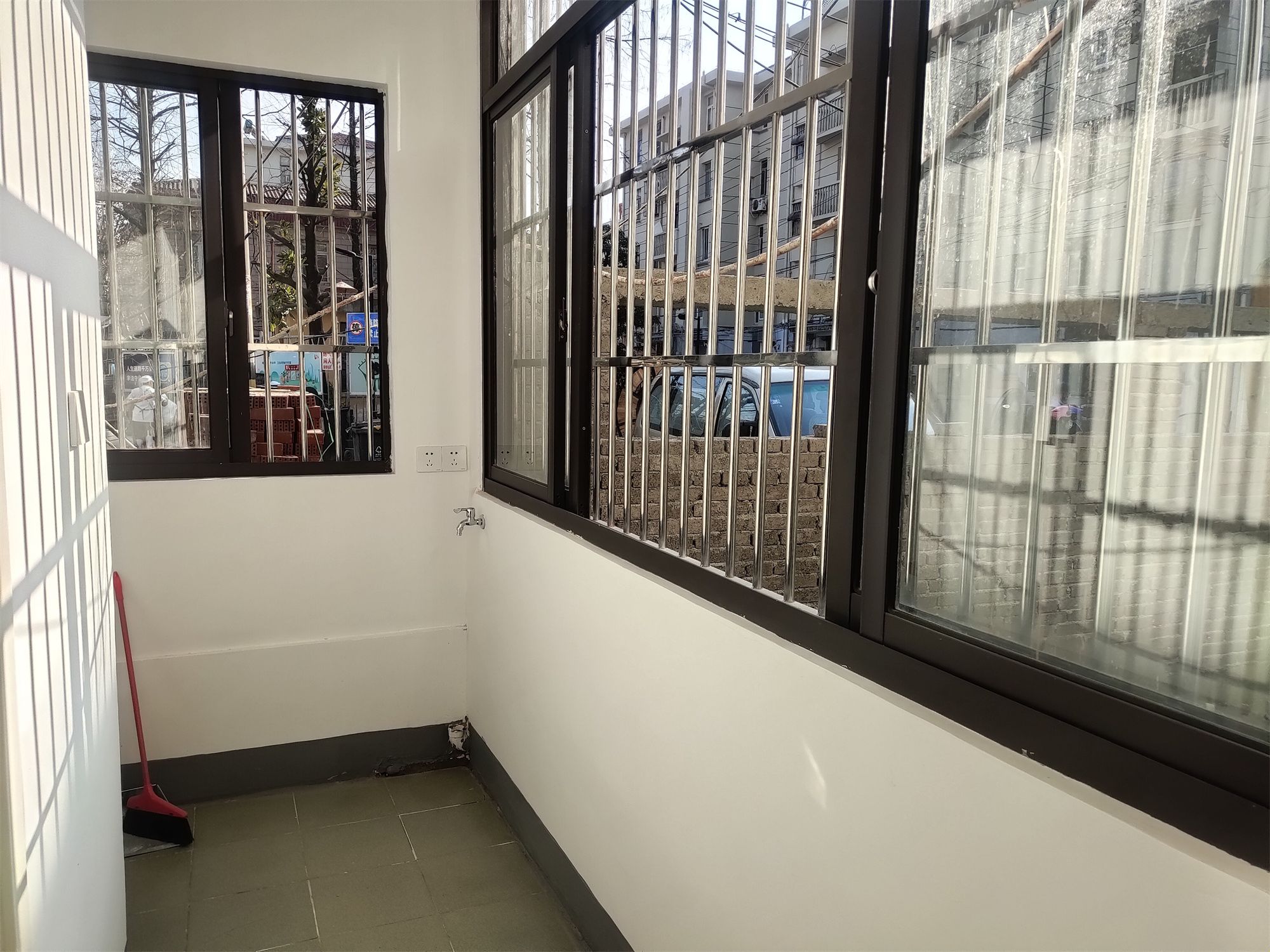 易家桥新村 3室1厅1卫 70.00m&sup2;