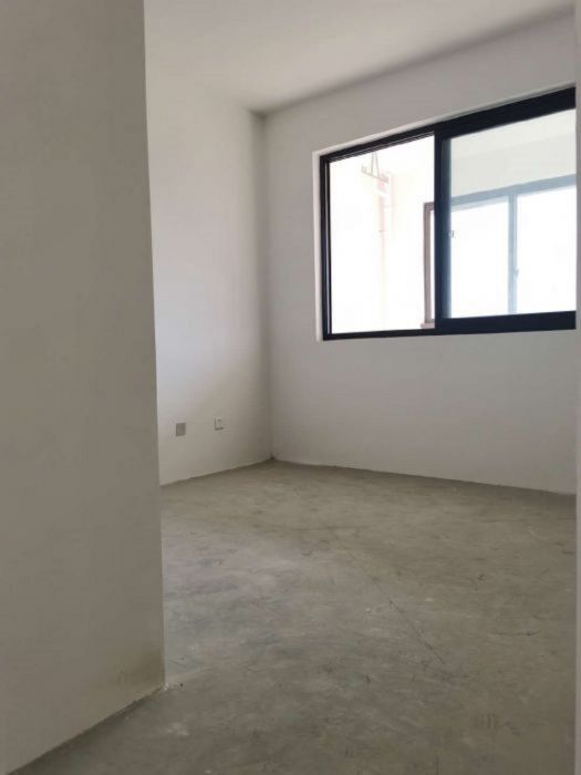 万濠山庄 3室2厅2卫 141m&sup2;