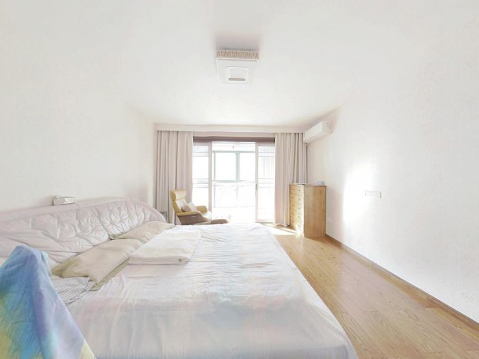 星湖花园 4室2厅2卫 188.88m&sup2;