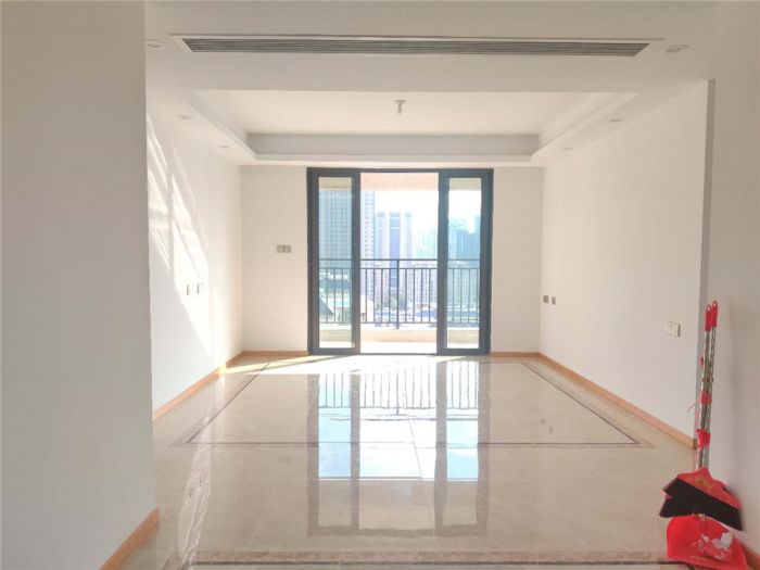 中南熙悦(南通经济技术开发区) 4室2厅2卫 136m&sup2;