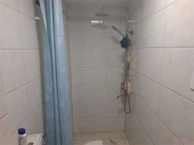 易家桥新村 2室1厅1卫 70m&sup2;