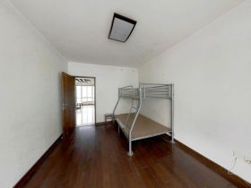 外滩小区 3室2厅1卫 125m&sup2;