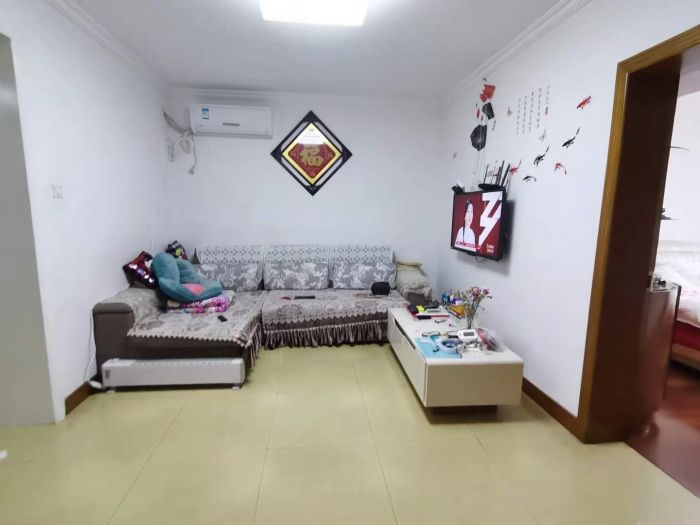 天都花苑 4室2厅2卫 141.3m&sup2;
