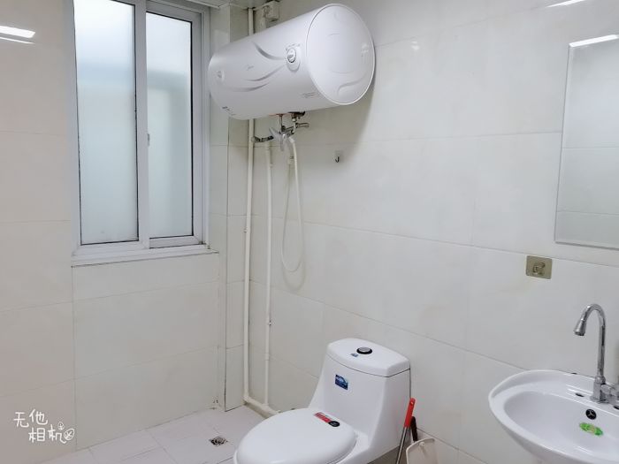 新龙花苑 6室3厅3卫 223.24m&sup2;