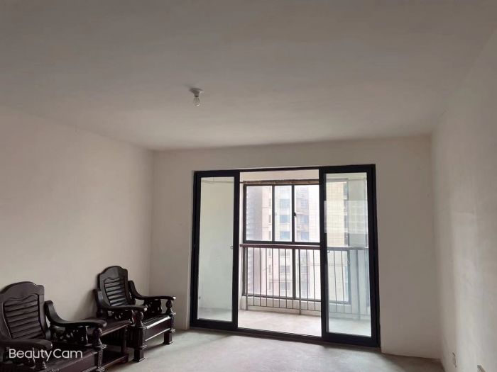 瑞兴花园 3室2厅2卫 134m&sup2;