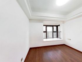 雍华府 4室2厅2卫 136.2m&sup2;