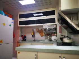 华强城 2室2厅1卫 86m&sup2;