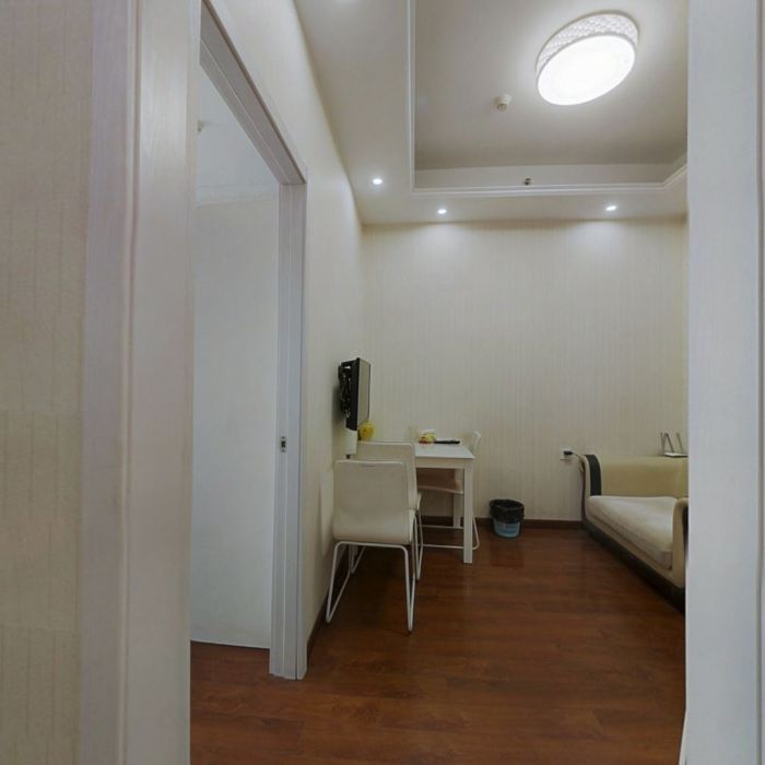 涌鑫八达通广场 1室1厅1卫 40m&sup2;