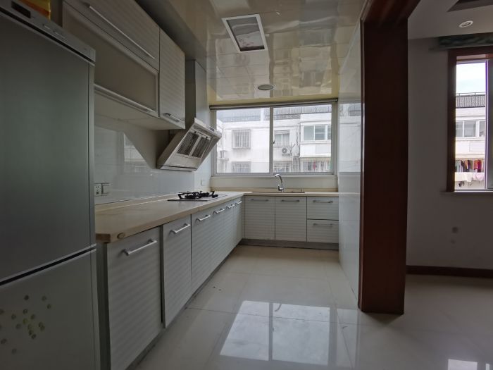 世纪东城 1室厅卫 124m&sup2;