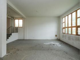 怡园锦居 5室3厅2卫 404.00m²
