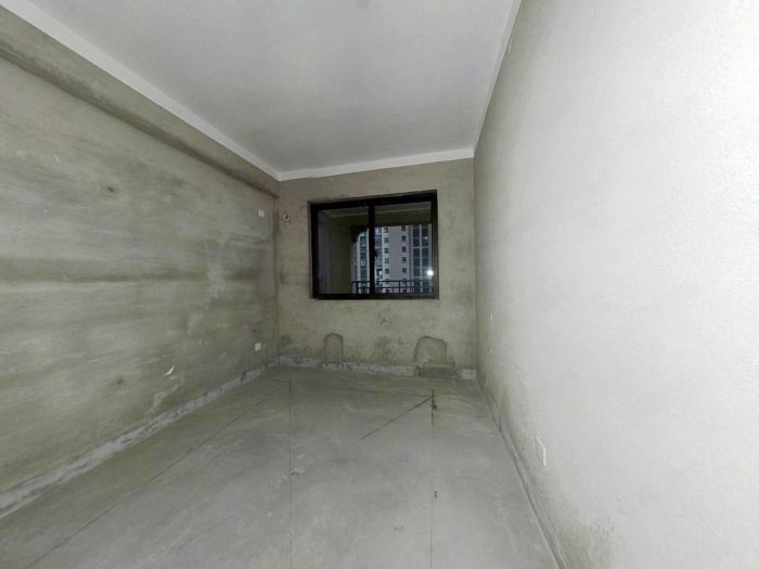 华强城 3室2厅1卫 107m&sup2;