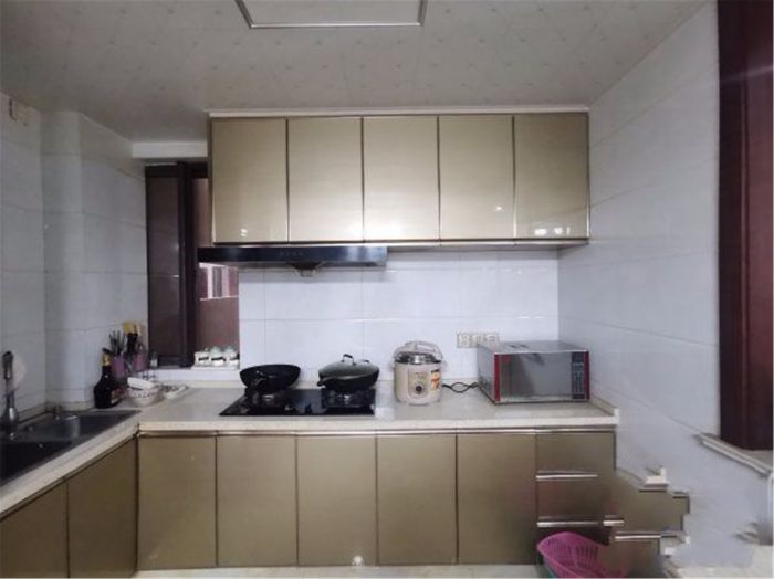 万濠星城 3室2厅1卫 99m&sup2;