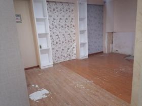 鸿运大厦 1室1厅1卫 40m&sup2;