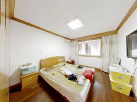 富丽花园 3室2厅2卫 130m&sup2;
