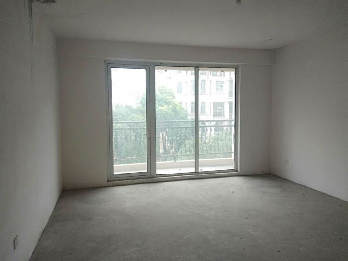 军山花园 4室2厅2卫 244.6m&sup2;