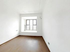 富力半岛花园 3室2厅2卫 130m&sup2;